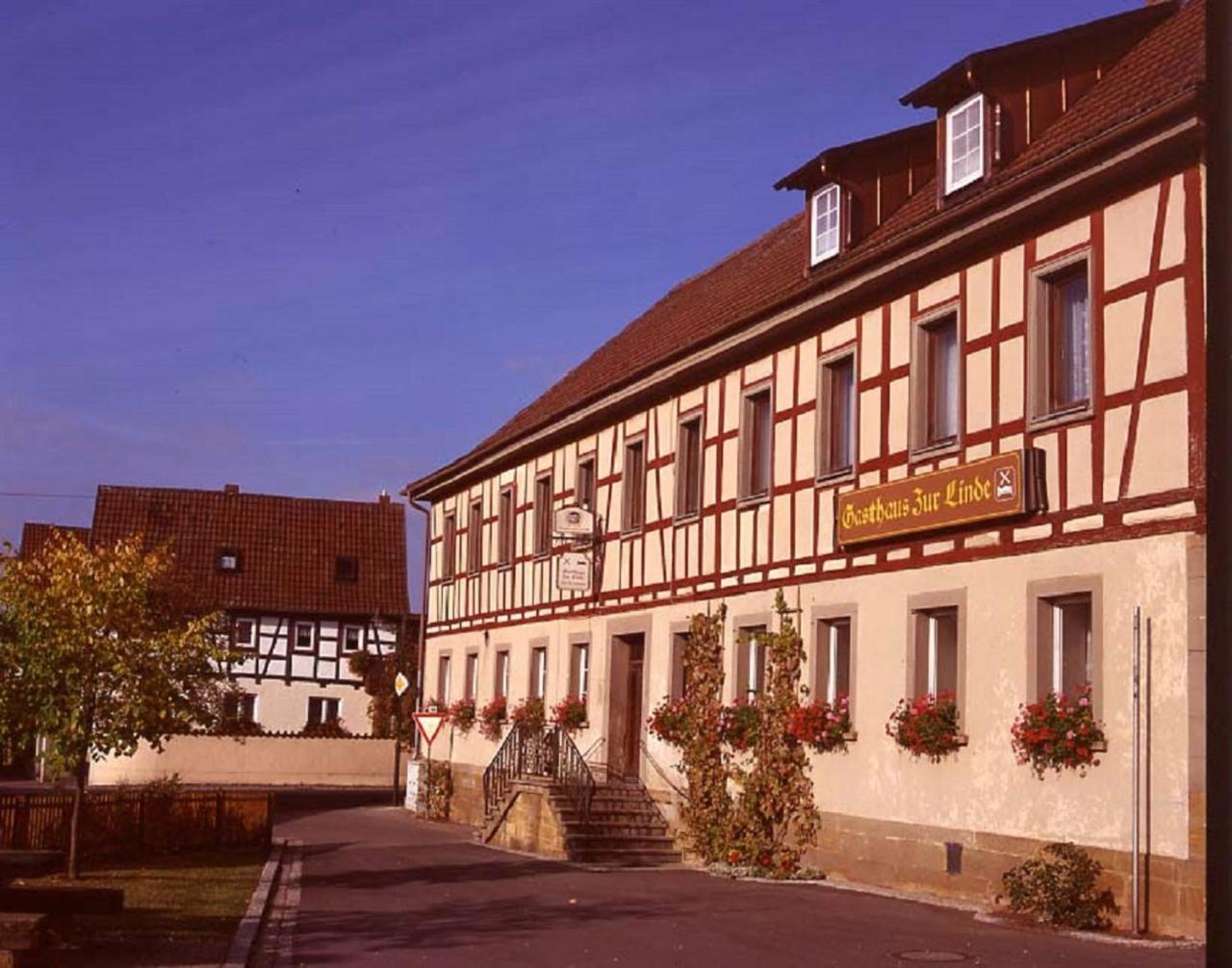 Landgasthof "Zur Linde" Irmelshausen 외부 사진